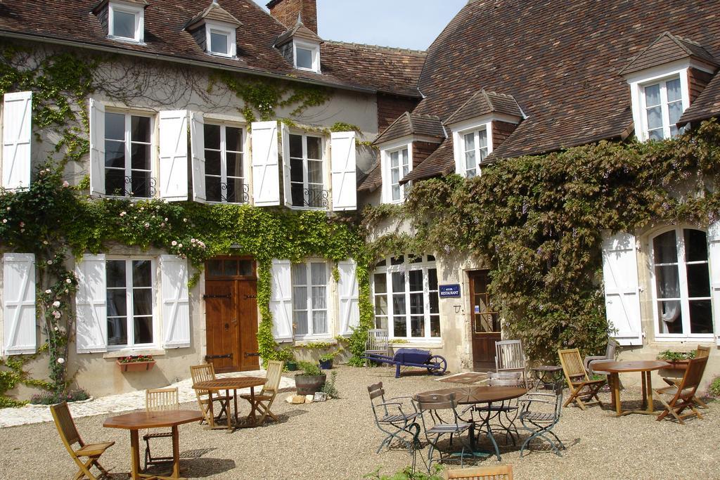 Le Relais Du Lyon D'Or Hotel Angles-sur-l'Anglin Exterior photo
